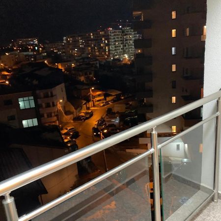 Ray Luxury Apartment Close To Presidential Palace ブカレスト エクステリア 写真